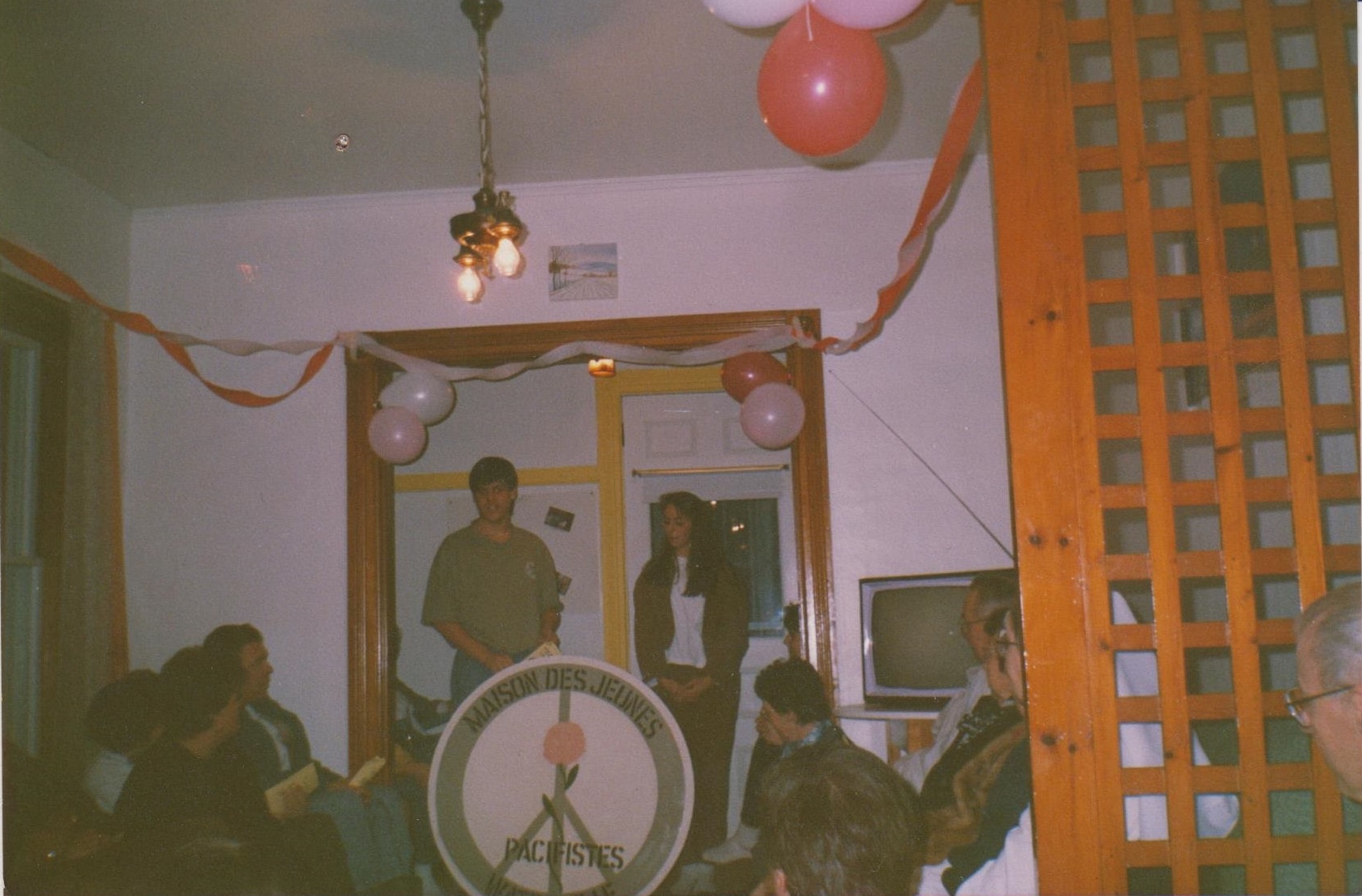 &copy; Maison des jeunes de Waterville - La maison des jeunes en 1989!