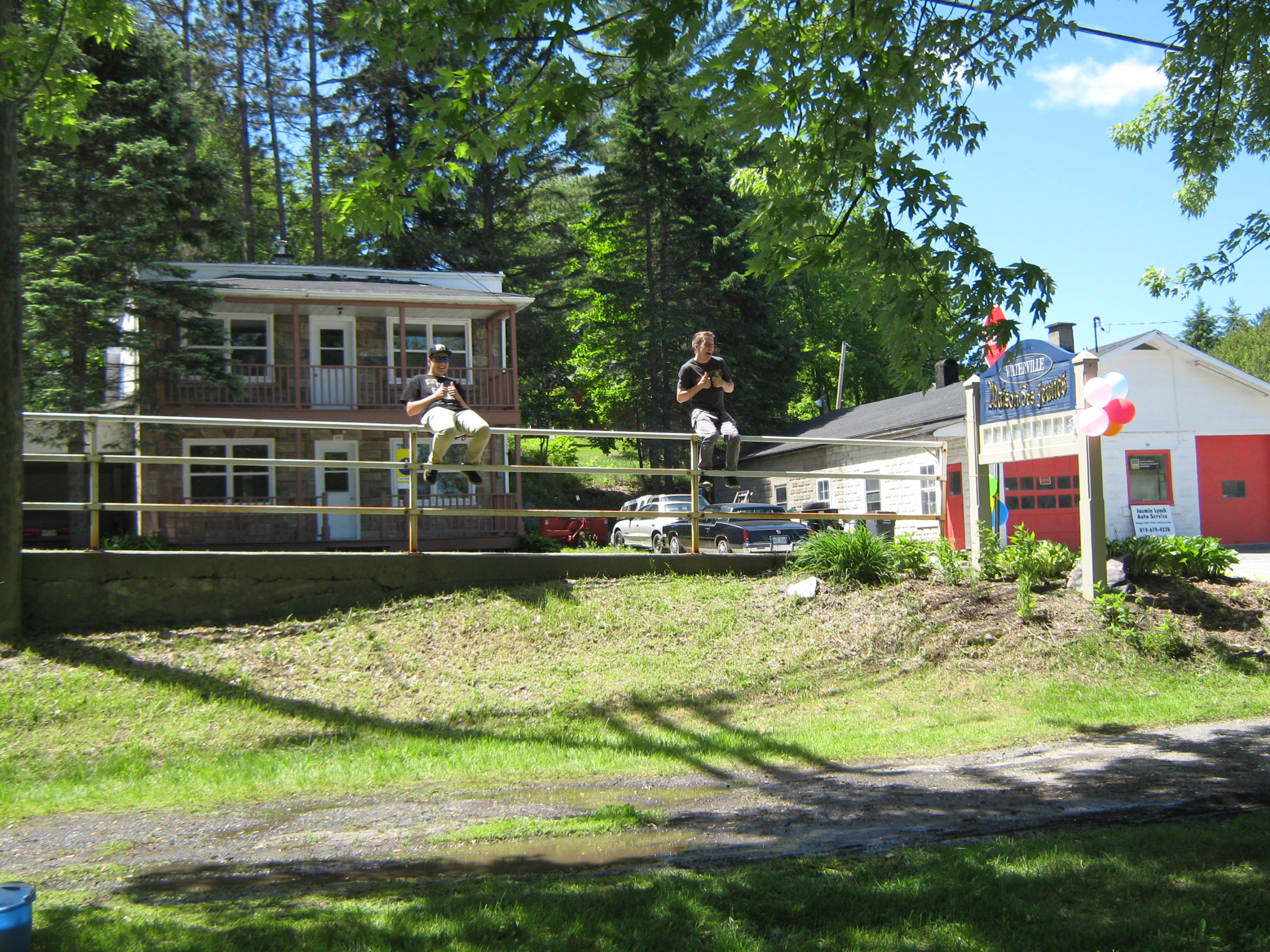 &copy; Maison des jeunes de Waterville - La maison des jeunes a organis&eacute; &a la nuit des sans abris 2015!