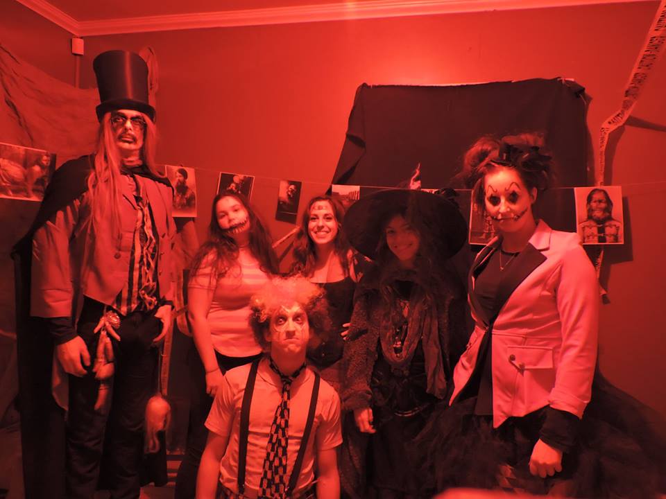 &copy; Maison des jeunes de Waterville - La maison hantée - 2017!